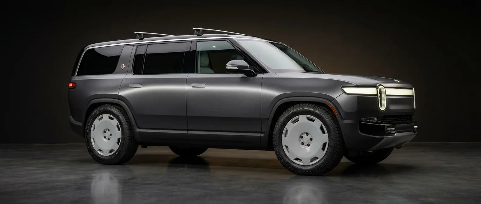 2025 Rivian R1S Tri Motor Adventure in El Cap Granite